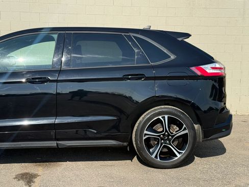 Used 2023 Ford Edge ST AWD/4WD image 4
