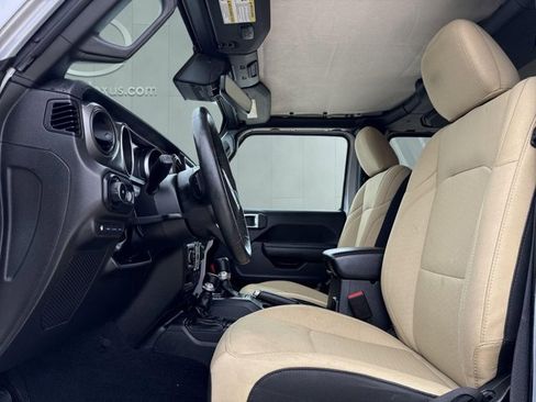 Used 2023 Jeep Wrangler Unlimited w/ Safety Group AWD/4WD image 7
