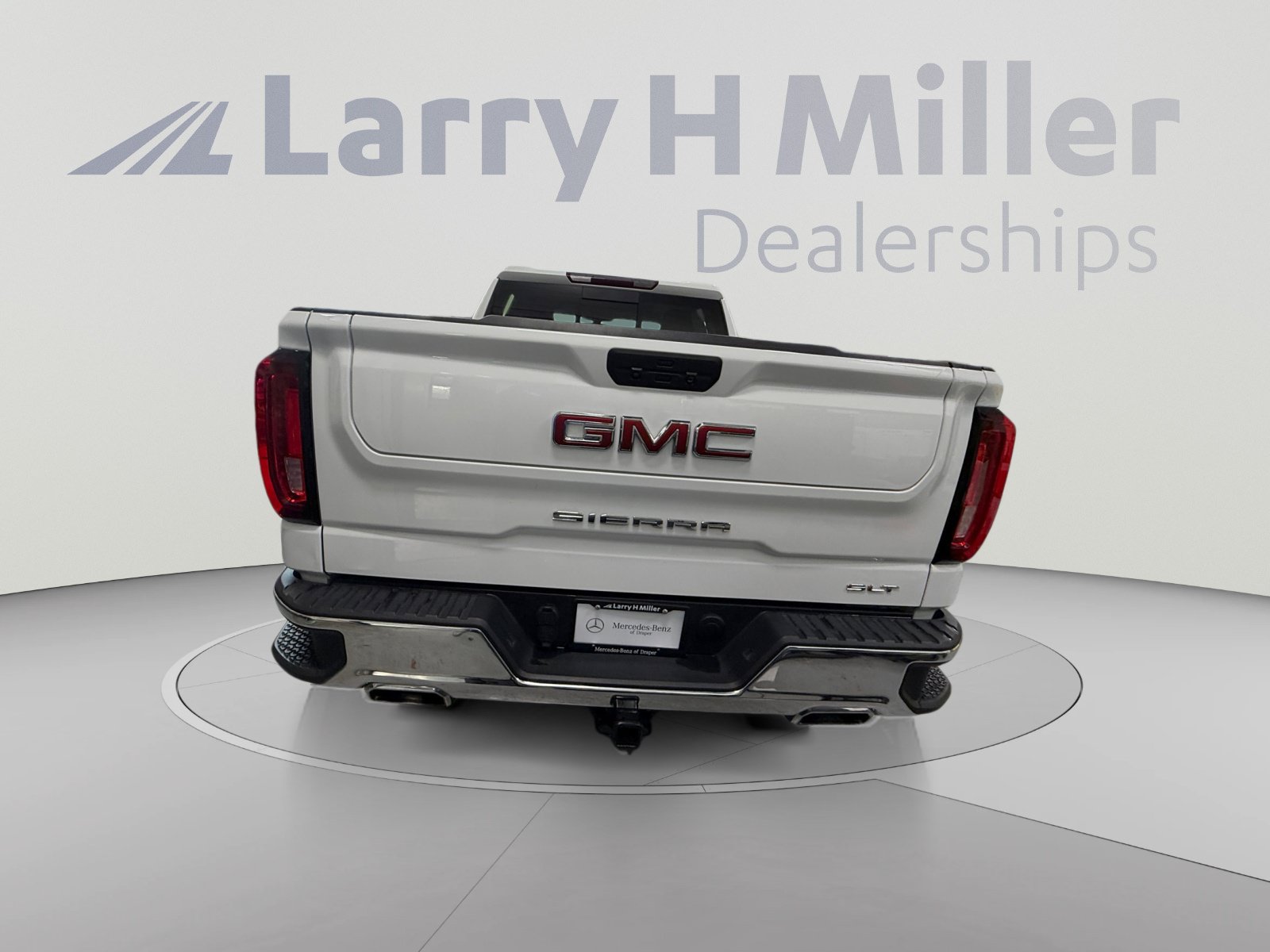 Used 2021 GMC Sierra 1500 SLT w/ SLT Premium Package AWD/4WD image 4