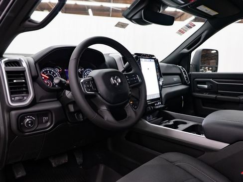 New 2026 RAM 2500 Big Horn AWD/4WD image 23