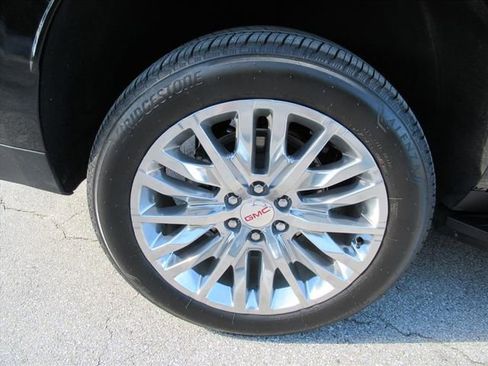Used 2025 GMC Yukon Denali image 28