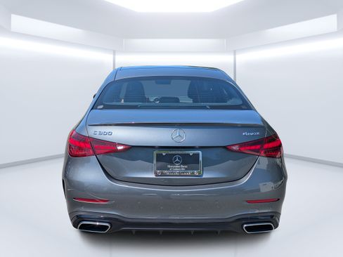 Used 2024 Mercedes-Benz C 300 4MATIC Sedan image 4
