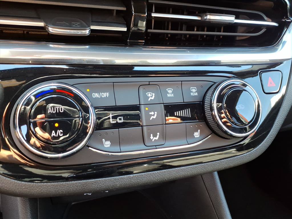 Certified 2024 Buick Envista Sport Touring w/ Convenience I Package FWD image 29