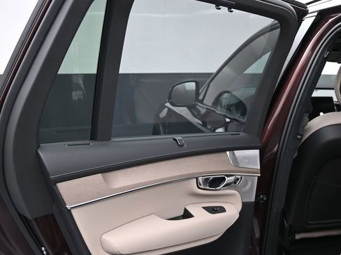 New 2026 Volvo XC90 T8 Ultra w/ Lounge Package AWD/4WD image 16