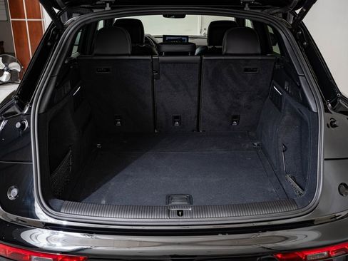 Certified 2025 Audi Q5 2.0T Premium w/ Convenience Plus Package image 21