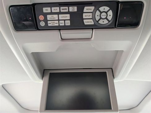 Used 2016 Honda Pilot Elite image 31