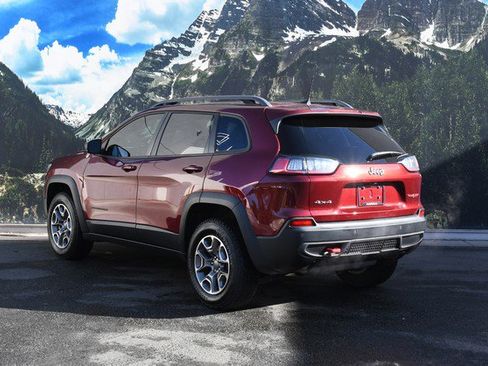 Used 2021 Jeep Cherokee Trailhawk w/ Comfort/Convenience Group image 9