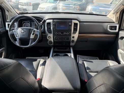 Used 2017 Nissan Titan SL w/ SL Towing Convenience Package AWD/4WD image 16