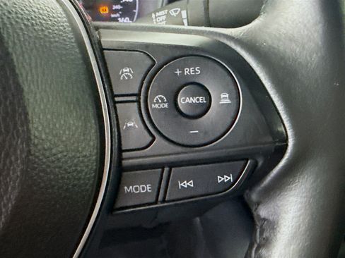 Used 2024 Toyota Corolla SE FWD image 15