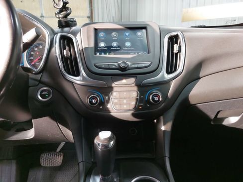 Used 2019 Chevrolet Equinox LT image 20