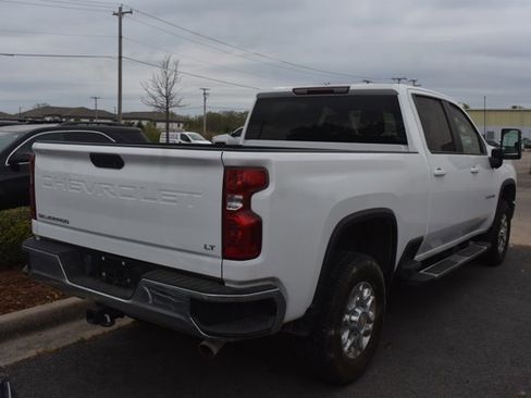 Used 2023 Chevrolet Silverado 2500 LT w/ Convenience Package image 4