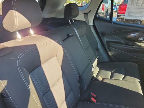 Used 2023 GMC Terrain SLE w/ Driver Convenience Package image 26