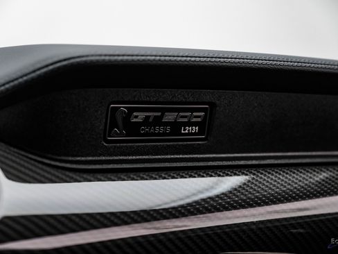 Used 2020 Ford Mustang Shelby GT500 w/ Carbon Fiber Track Pack image 49