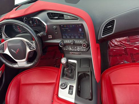Used 2018 Chevrolet Corvette Stingray Convertible RWD image 19