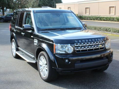 Used 2010 Land Rover LR4 HSE image 2
