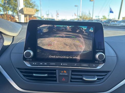 Certified 2025 Nissan Altima 2.5 S image 17