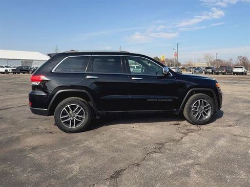 Used 2019 Jeep Grand Cherokee Limited image 32