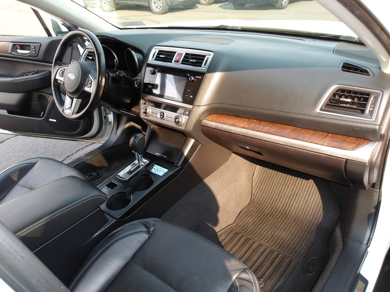 Used 2017 Subaru Outback 2.5i Limited AWD/4WD image 13