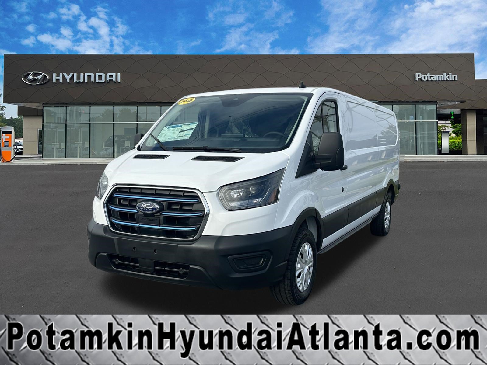 Used 2024 Ford E-Transit Low Roof RWD image 1