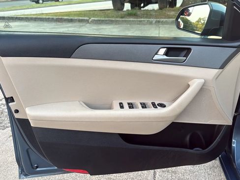 Used 2016 Hyundai Sonata SE FWD image 9