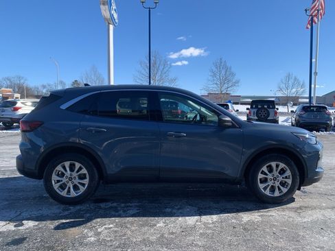 Used 2024 Ford Escape Active w/ Cold Weather Package image 2