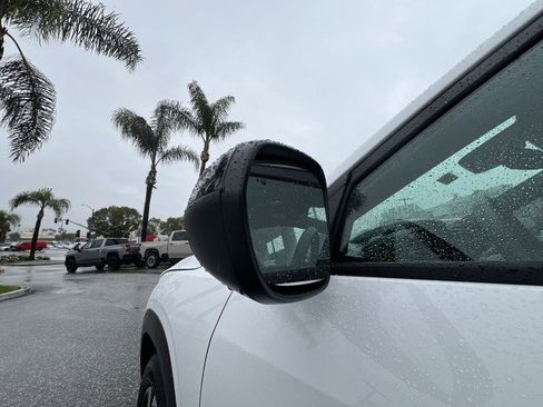 Used 2026 Chevrolet Trax RS image 19