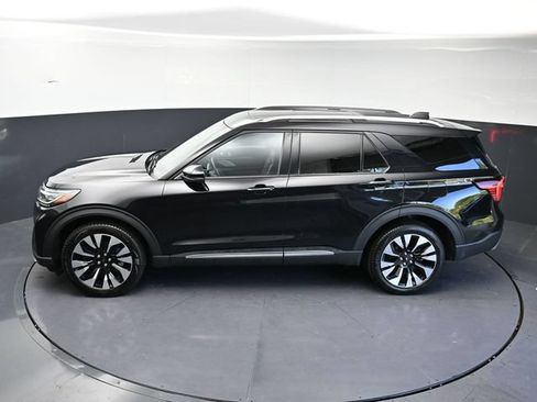 Used 2025 Ford Explorer Platinum w/ LUX Leather Package AWD/4WD image 34