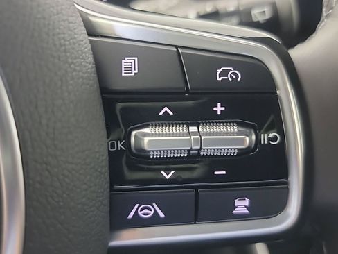 Used 2026 Kia Carnival EX FWD image 29