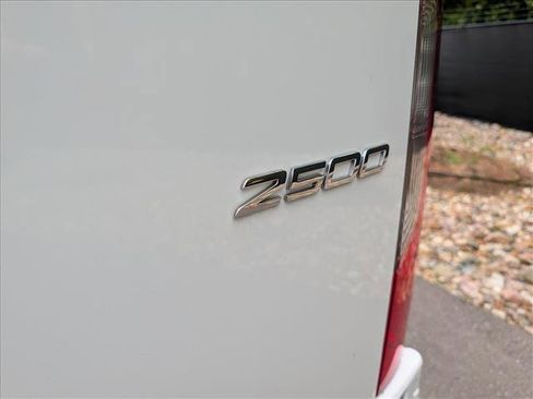 Used 2025 Mercedes-Benz Sprinter 2500 image 17