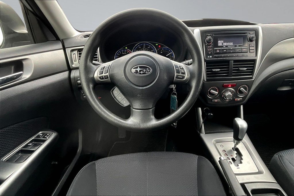 Used 2013 Subaru Forester 2.5X Premium w/ Popular Pkg 2 AWD/4WD image 8