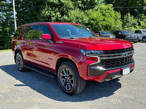 Certified 2021 Chevrolet Tahoe Z71 w/ Z71 Signature Package AWD/4WD image 1