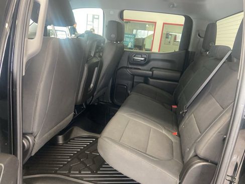 Used 2019 Chevrolet Silverado 1500 Custom w/ Custom Value Package image 7