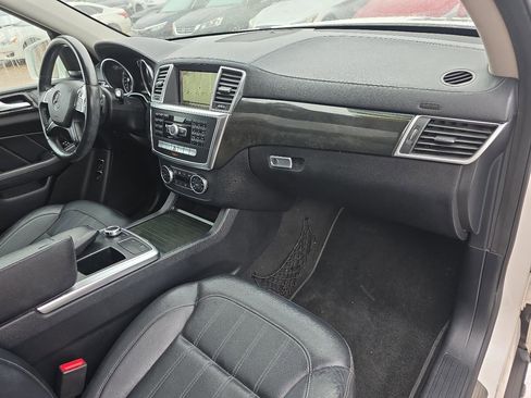 Used 2015 Mercedes-Benz GL 450 4MATIC image 22