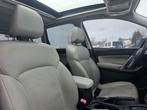 Used 2016 Subaru Forester 2.5i Touring w/ Popular Package #2 image 24