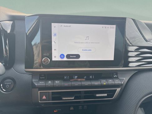 Certified 2025 Toyota Camry SE w/ Convenience Package image 14