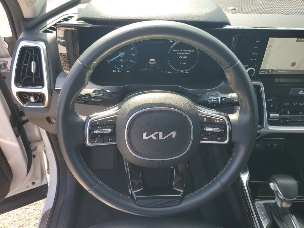 Used 2023 Kia Sorento SX AWD/4WD image 13