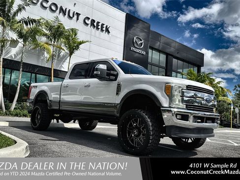 Used 2017 Ford F350 Lariat w/ Chrome Package image 1