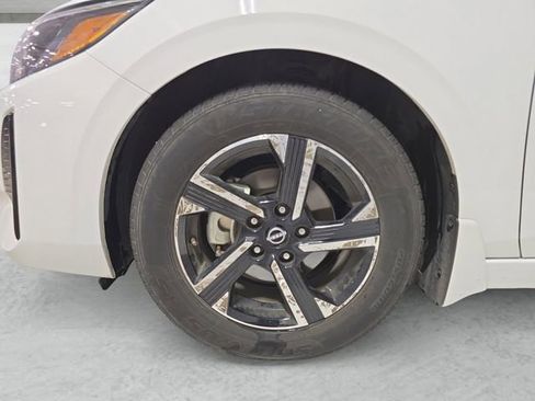 Used 2024 Nissan Sentra SV FWD image 23
