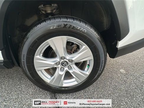 Used 2020 Toyota RAV4 XLE image 19