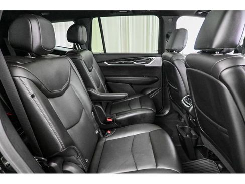 Certified 2024 Cadillac XT6 Premium Luxury AWD/4WD image 20