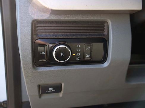 Used 2024 Ford F250 XLT w/ FX4 Off-Road Package AWD/4WD image 28