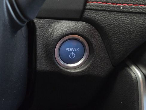 Used 2021 Toyota RAV4 SE w/ Weather & Moonroof Package AWD/4WD image 19