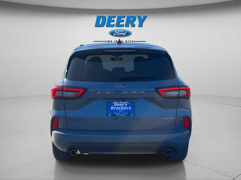 Used 2023 Ford Escape ST-Line w/ Tech Pack #1 image 5