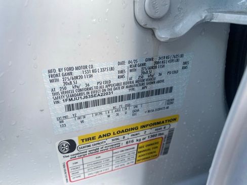 Used 2025 Ford Expedition Active image 16