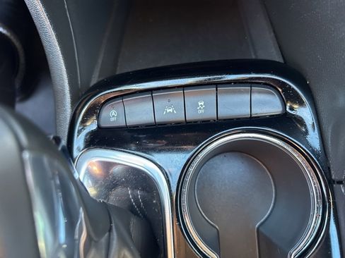 Used 2024 Buick Encore GX Sport Touring image 25