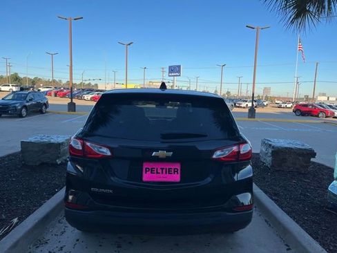 Used 2020 Chevrolet Equinox LS w/ LS Convenience Package image 15