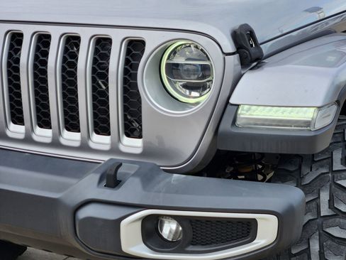 Used 2020 Jeep Gladiator Overland image 10