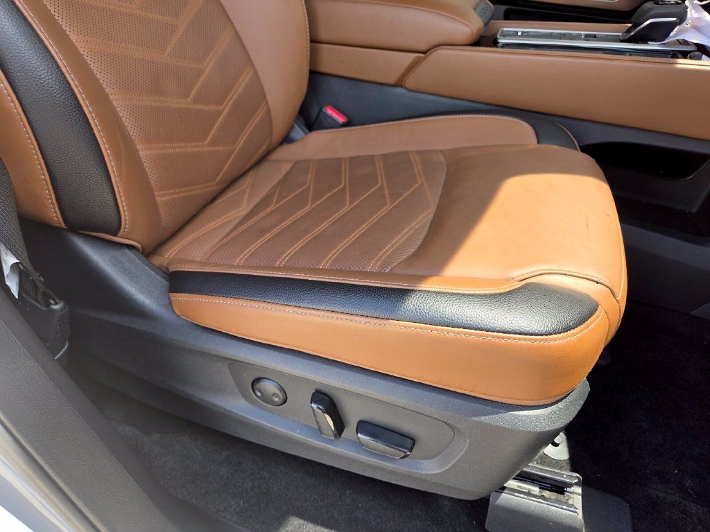 Used 2025 Nissan Pathfinder Platinum w/ Cargo Package FWD image 31