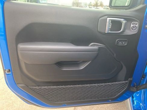 New 2026 Jeep Gladiator Willys AWD/4WD image 10