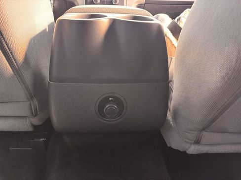 Used 2012 Ford F150 XLT w/ XLT Chrome Pkg image 19